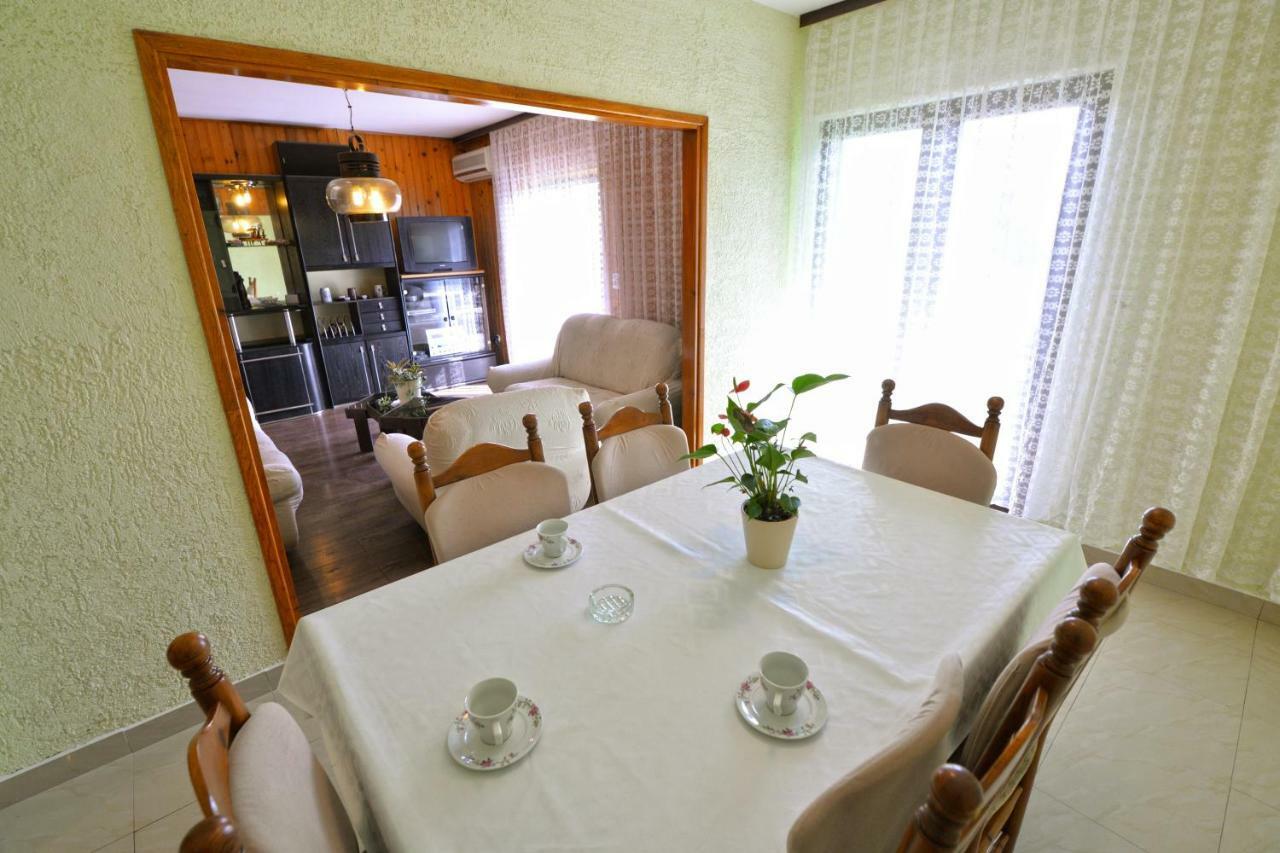 Apartmani Sime 베티나 외부 사진